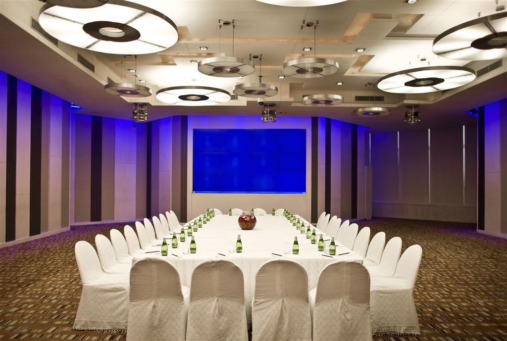 เลอ เมริเดียน นิวเดลี Hotel ภายนอก รูปภาพ Meeting room